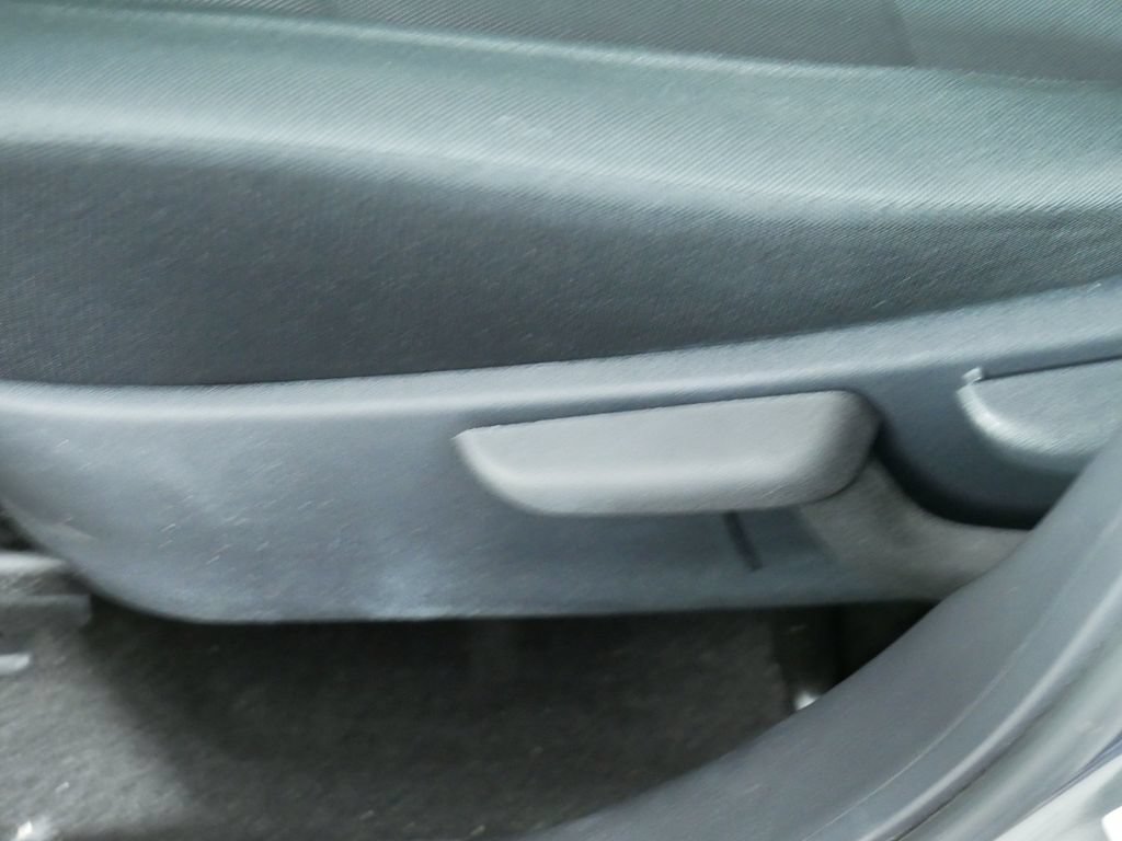 Used 2023 Nissan Kicks S FWD image 22