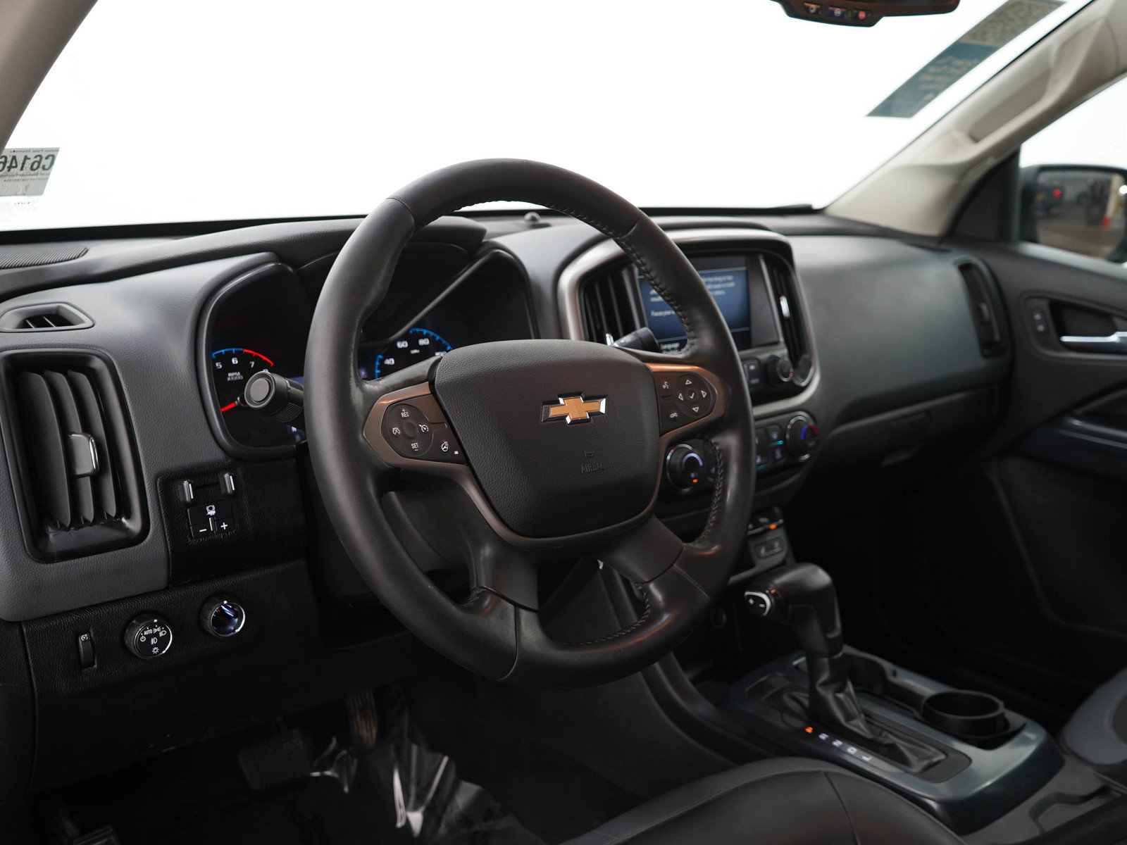 Used 2019 Chevrolet Colorado Z71 AWD/4WD image 26