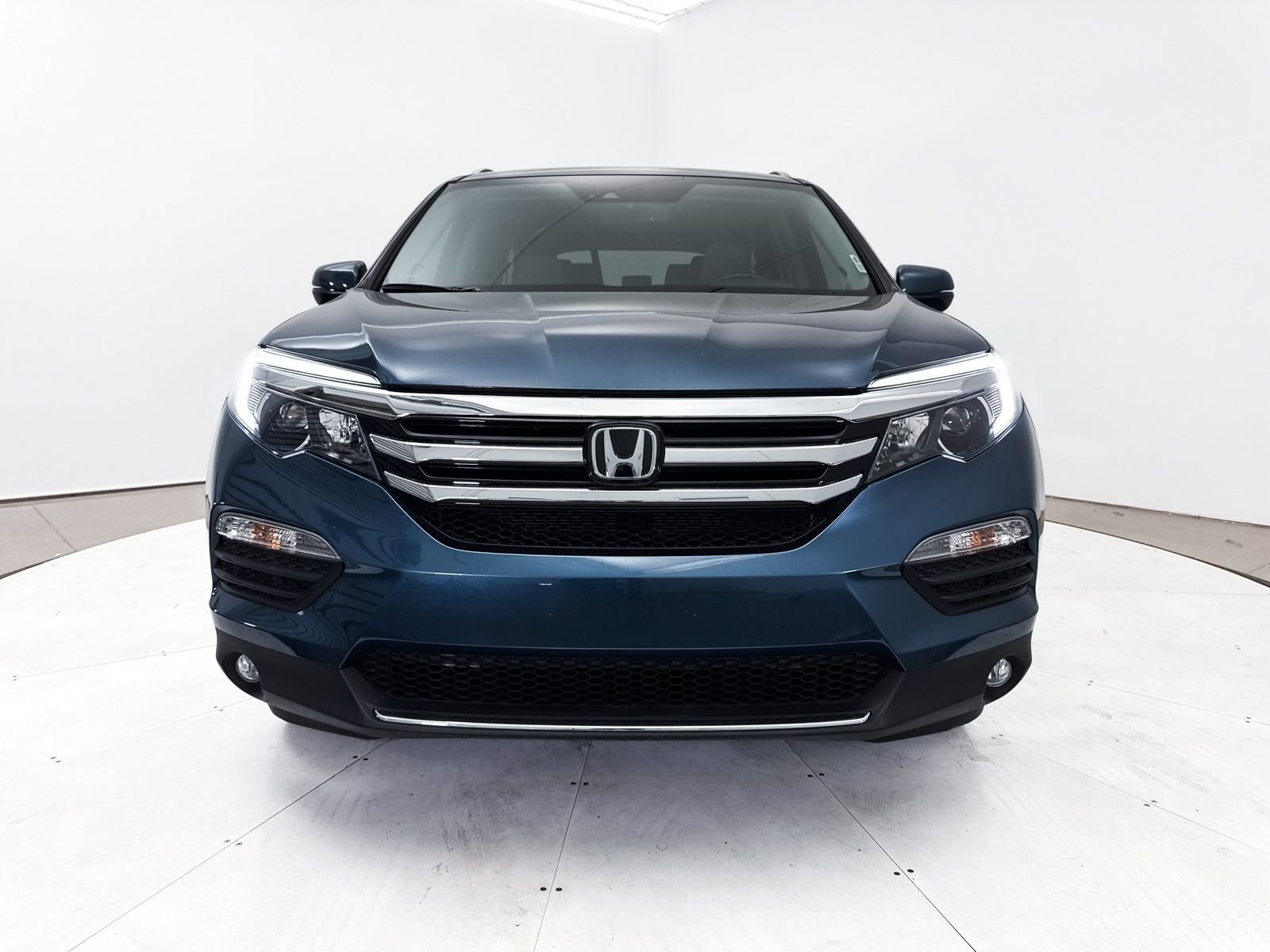 Used 2017 Honda Pilot Elite image 14