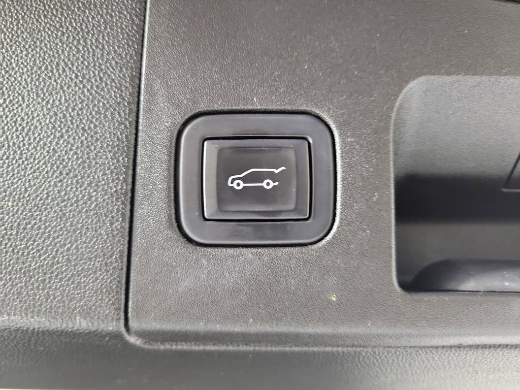 Certified 2023 Cadillac XT5 Luxury image 9