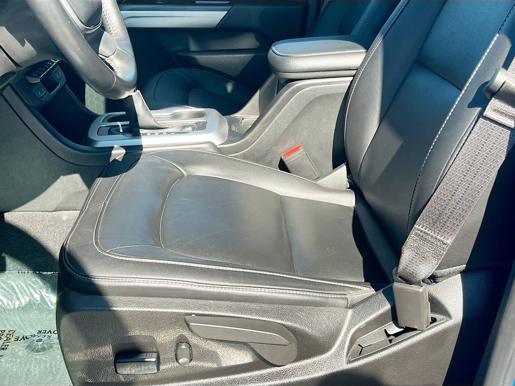 Used 2022 Chevrolet Colorado ZR2 w/ ZR2 Dusk Special Edition image 18