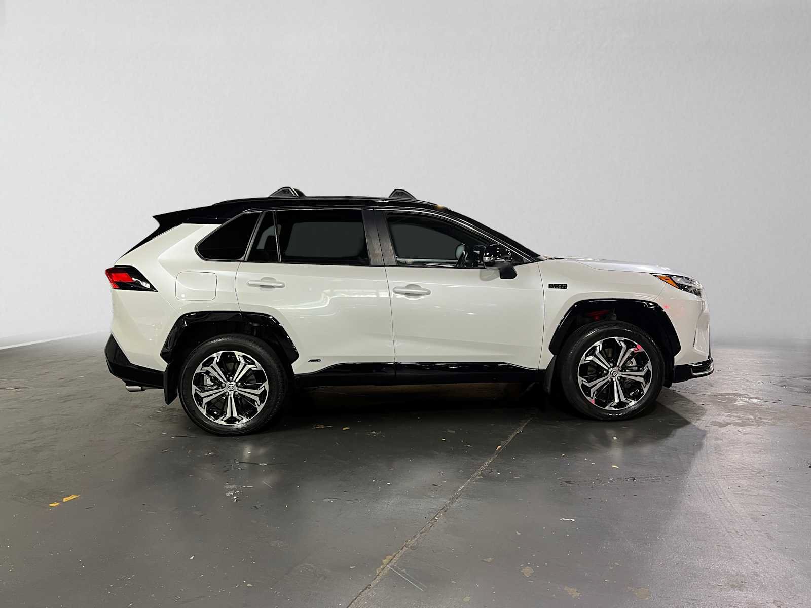 Used 2024 Toyota RAV4 XSE w/ Weather Package AWD/4WD image 2