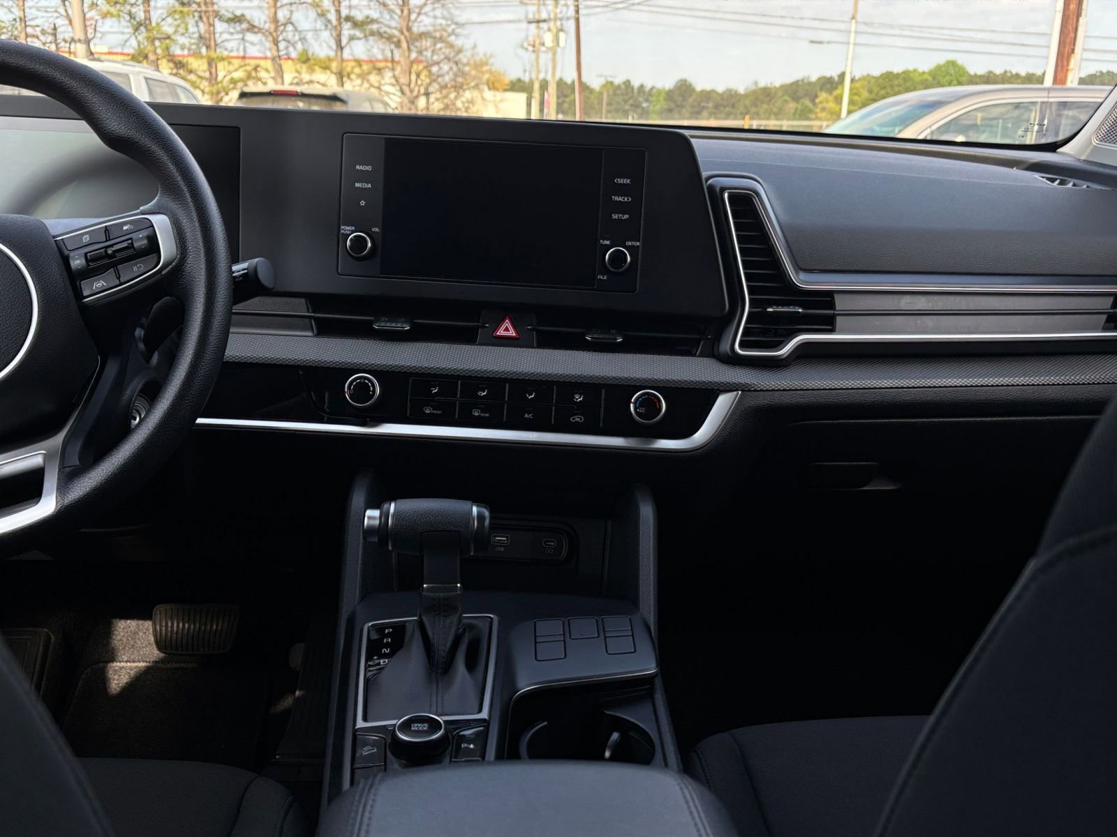 Used 2025 Kia Sportage LX image 22