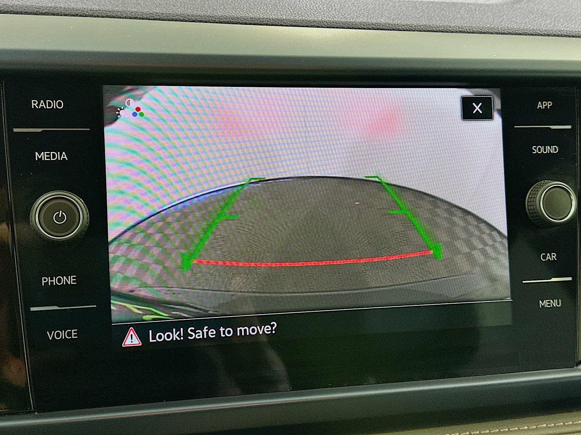 Used 2024 Volkswagen Taos SE image 21