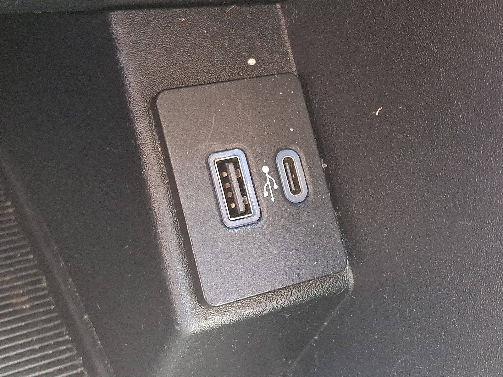 Certified 2024 Ford Edge SEL AWD/4WD image 24