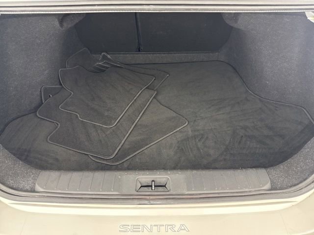 Used 2021 Nissan Sentra SR FWD image 25
