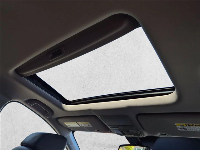 Used 2022 Honda CR-V Touring image 19