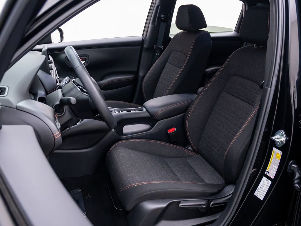 Used 2024 Honda HR-V Sport image 17