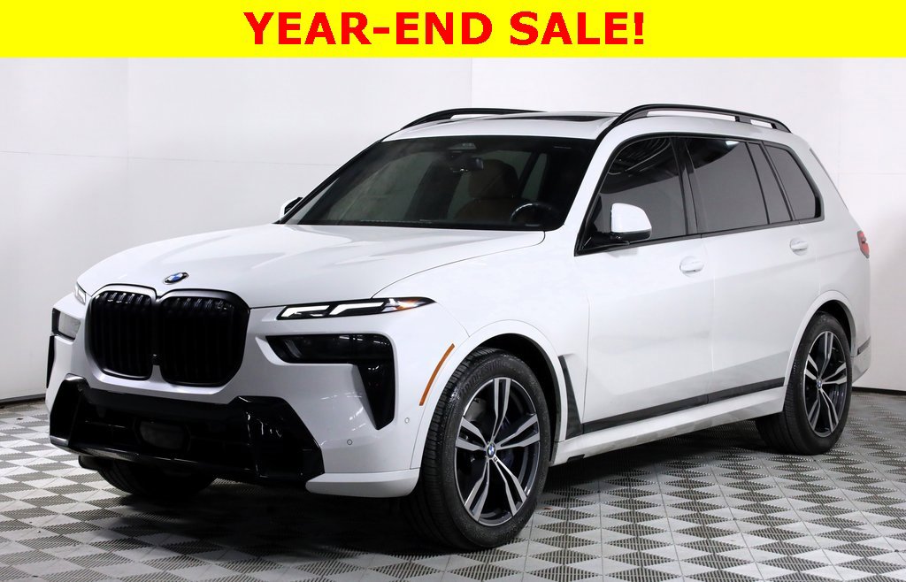 Used 2023 BMW X7 xDrive40i w/ Executive Package image 3