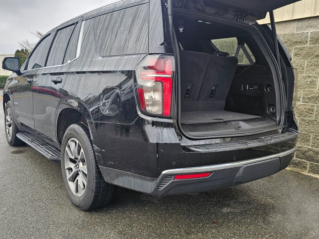 Used 2022 Chevrolet Tahoe LT w/ LT Signature Plus Package image 8