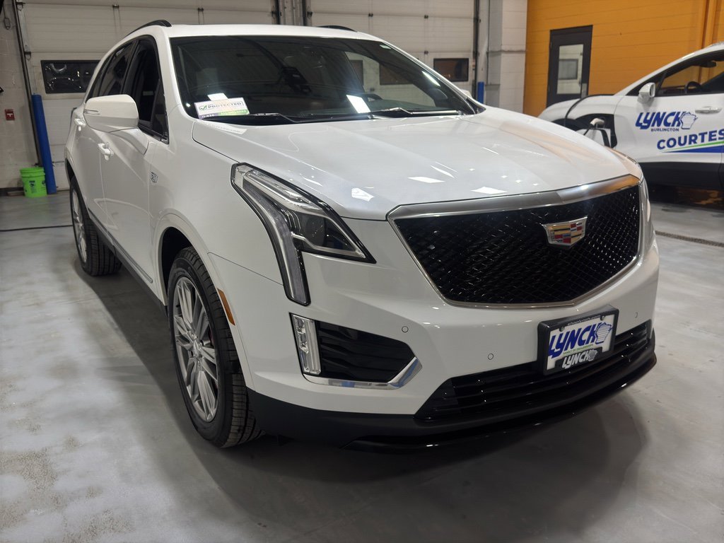 Used 2024 Cadillac XT5 Sportv image 7