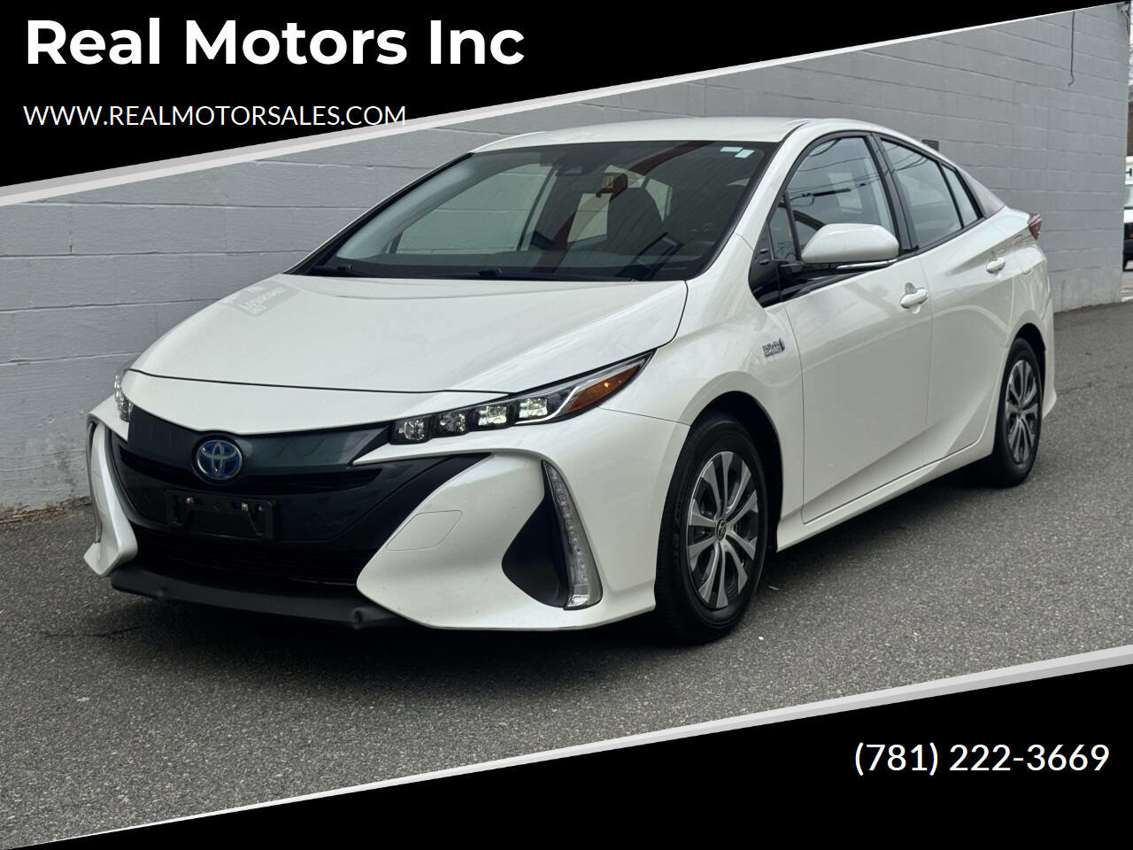Used 2020 Toyota Prius Prime LE FWD image 1