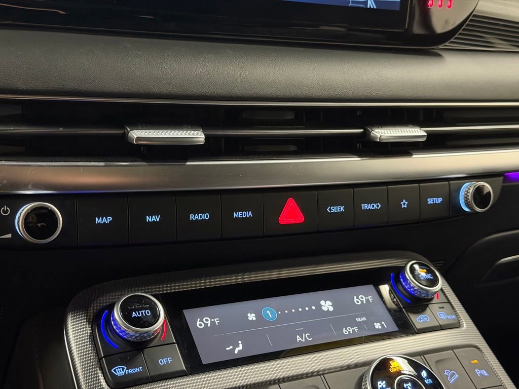 Used 2023 Hyundai Palisade Calligraphy image 35