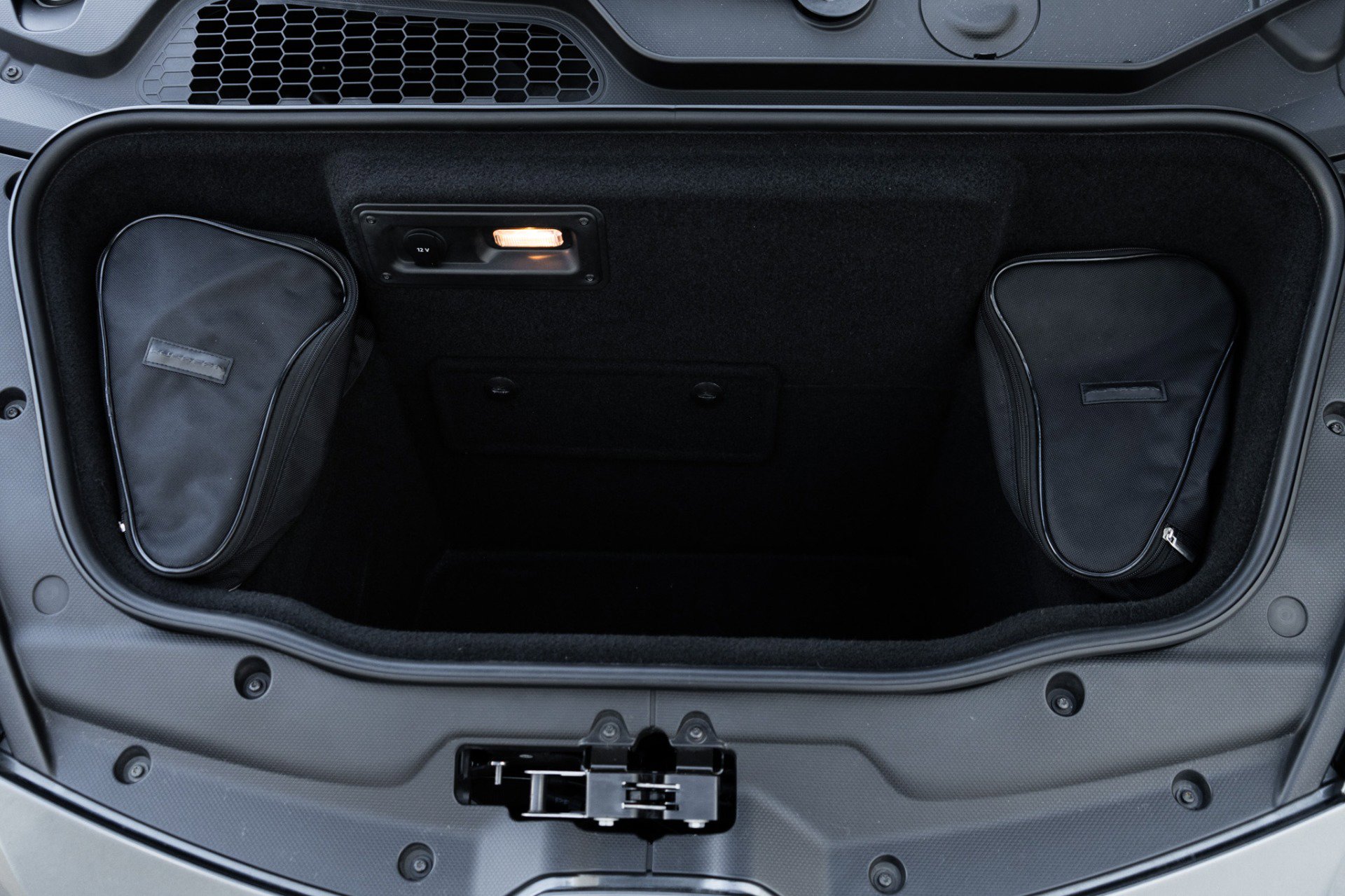 Used 2015 Lamborghini Huracan LP 610-4 AWD/4WD image 36