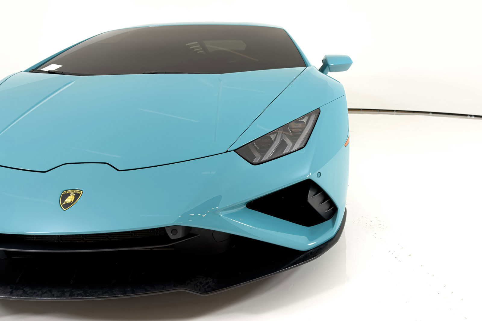 Used 2021 Lamborghini Huracan EVO image 11