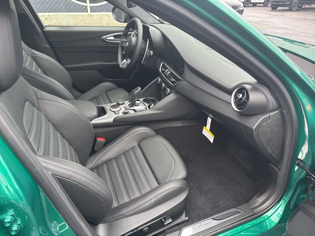 New 2026 Alfa Romeo Giulia AWD image 22