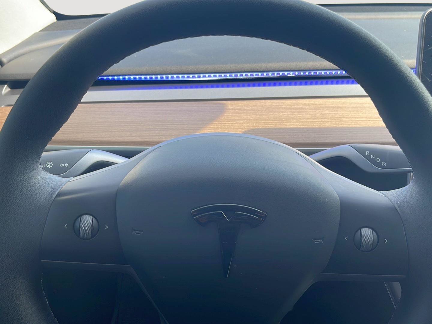 Used 2025 Tesla Model Y Performance AWD/4WD image 27