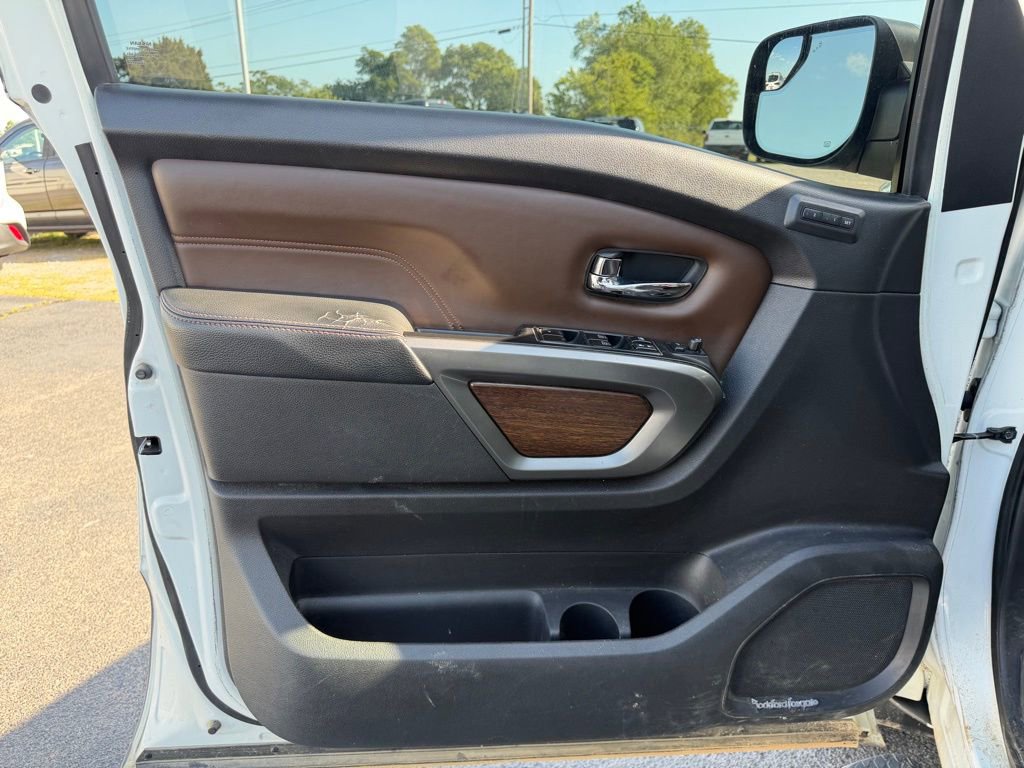 Used 2017 Nissan Titan Platinum Reserve AWD/4WD image 13