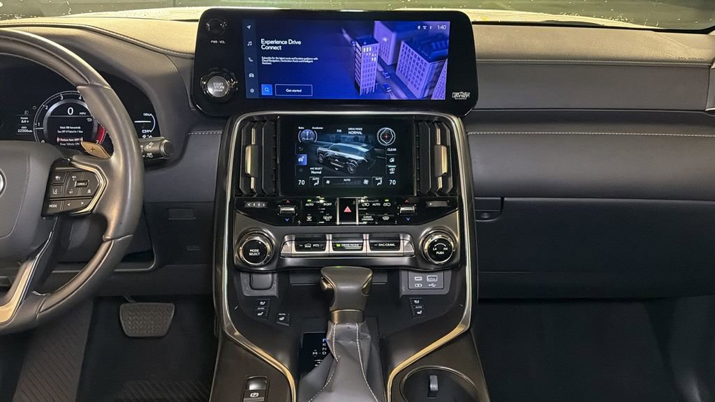 Used 2024 Lexus LX 600 4WD w/ Appearance Package image 19