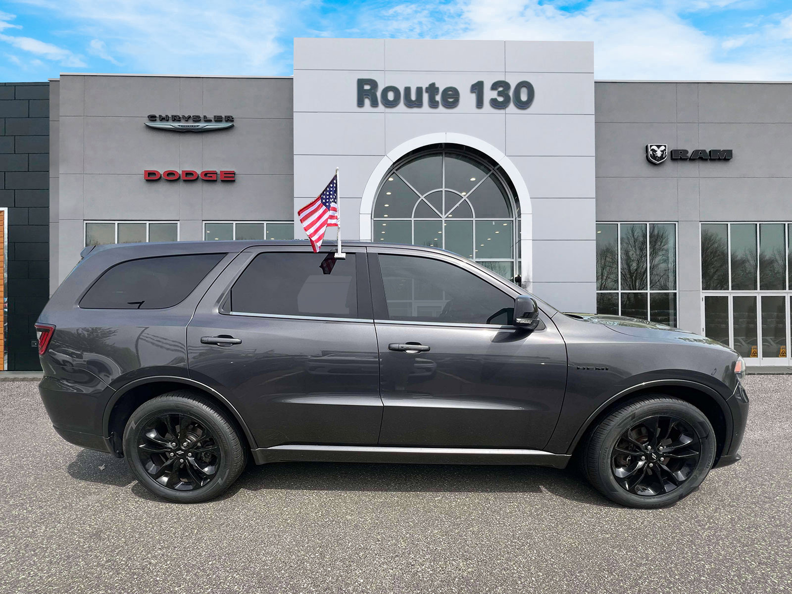 Certified 2020 Dodge Durango R/T w/ Blacktop Package AWD/4WD image 5