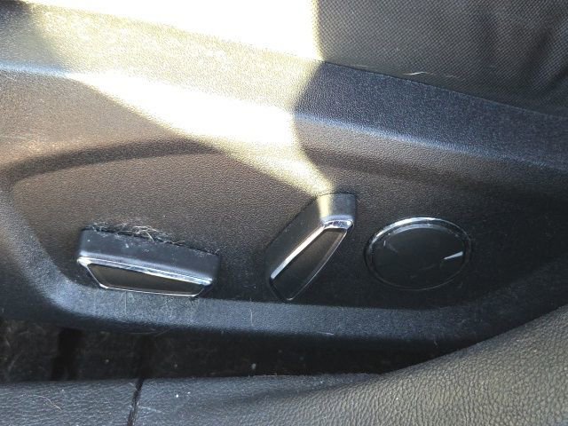 Used 2020 Ford Fusion SE image 25