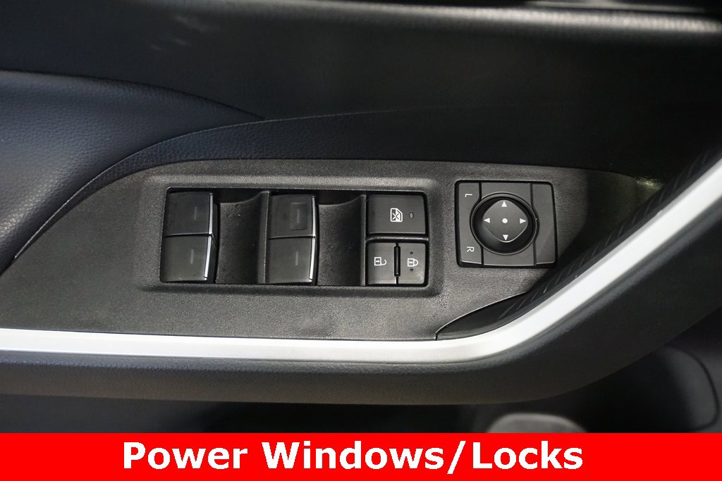 Used 2025 Toyota RAV4 SE image 5