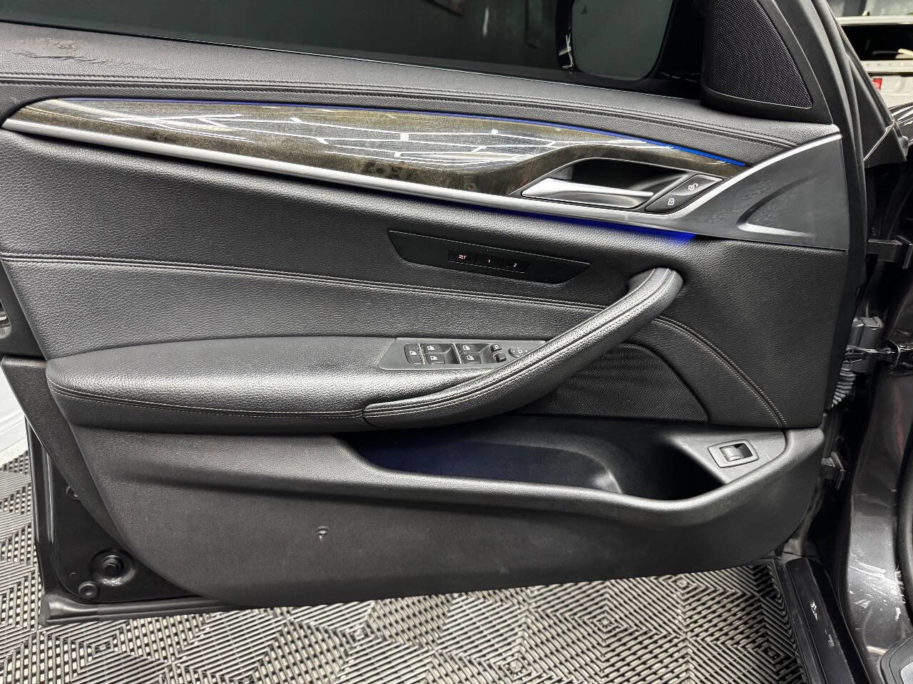 Used 2018 BMW 530i image 35