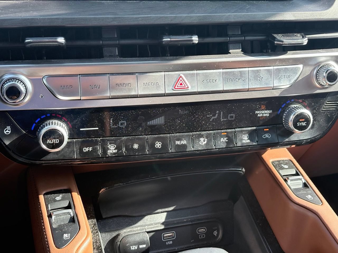 Used 2024 Kia Telluride EX X-Line AWD/4WD image 12