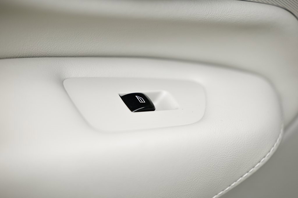 Used 2022 Volvo XC90 T6 Inscription w/ Advanced Package image 23