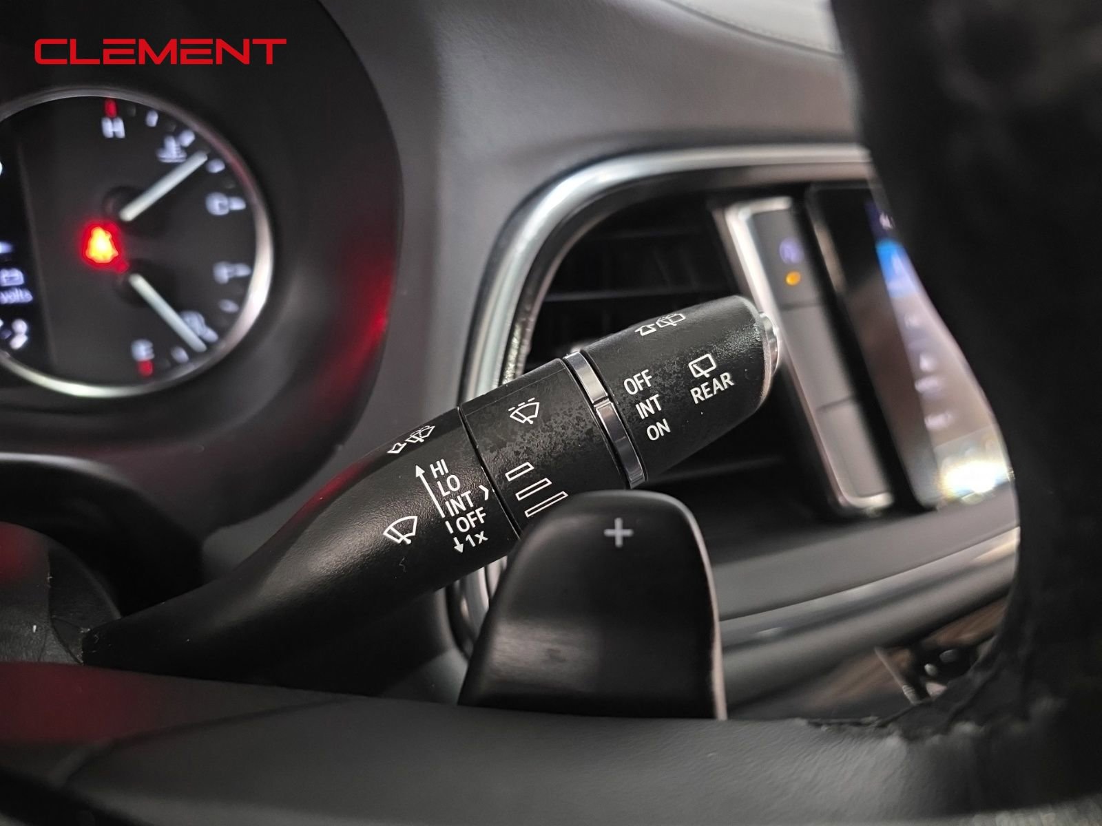 Used 2024 Buick Enclave Premium image 15