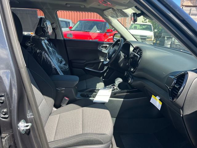 Used 2023 Kia Soul EX image 8
