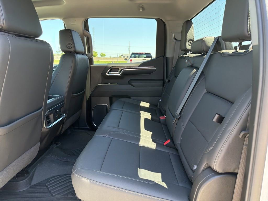 Certified 2024 Chevrolet Silverado 1500 LTZ AWD/4WD image 15