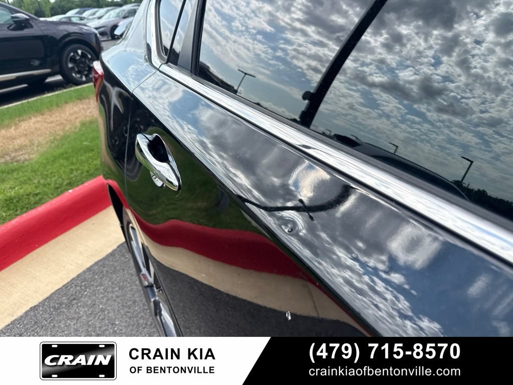 Used 2017 Nissan Altima 2.5 SL w/ 2.5 Technology Package FWD image 10