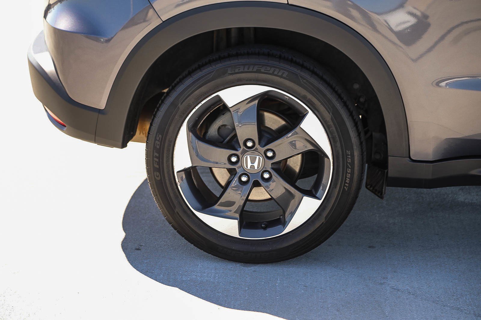 Used 2018 Honda HR-V EX image 11