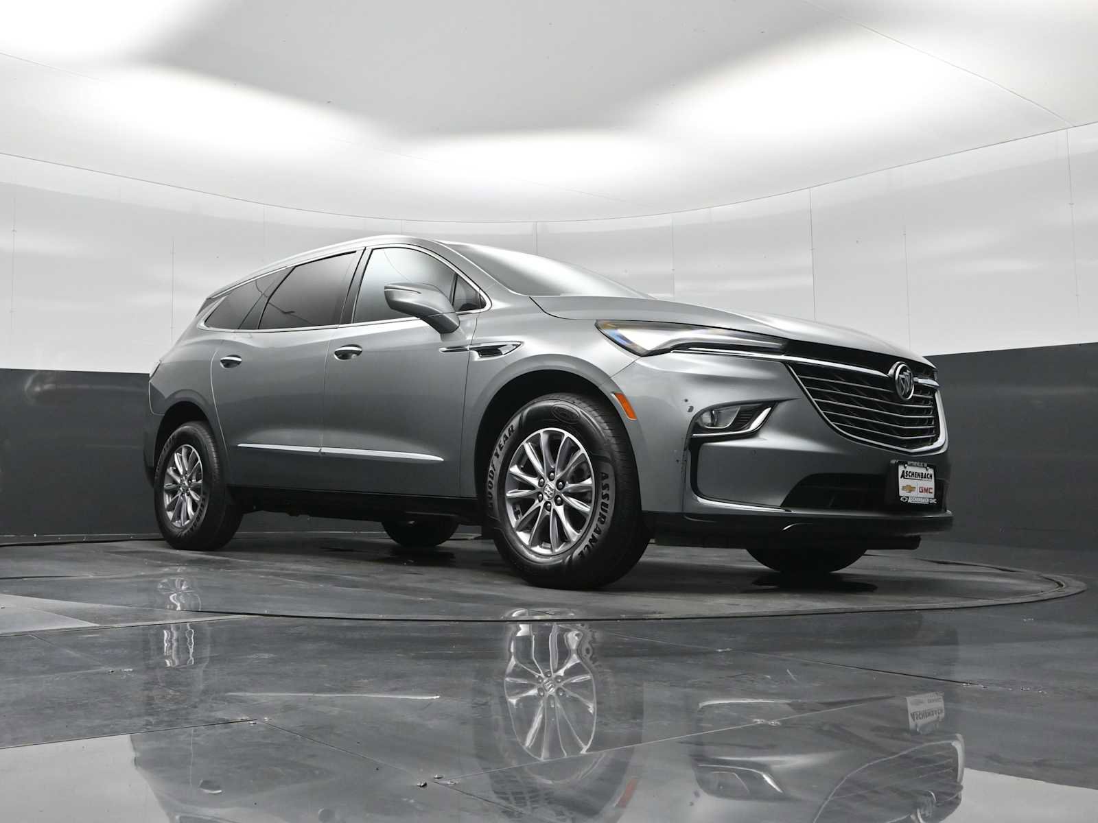 Used 2024 Buick Enclave Premium image 18