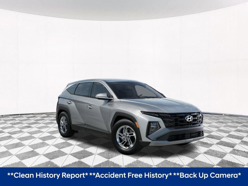 Used 2026 Hyundai Tucson SE AWD/4WD image 2