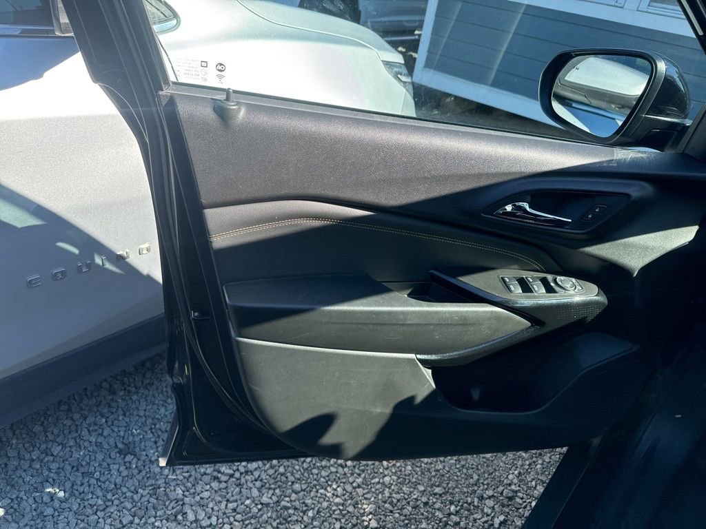 Used 2025 Chevrolet Trax ACTIV w/ Sunroof Package image 15