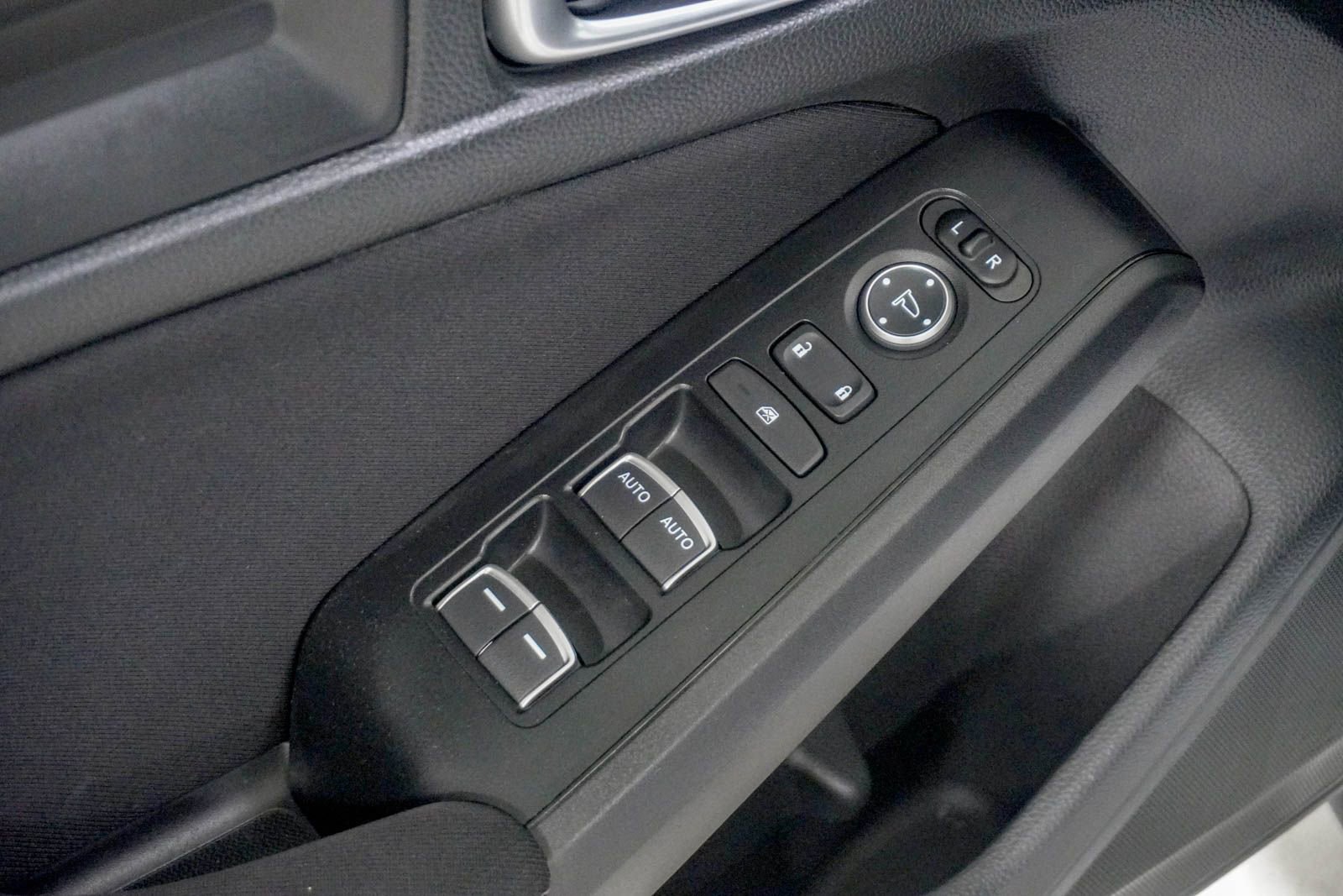 Used 2023 Honda Civic Sport image 17