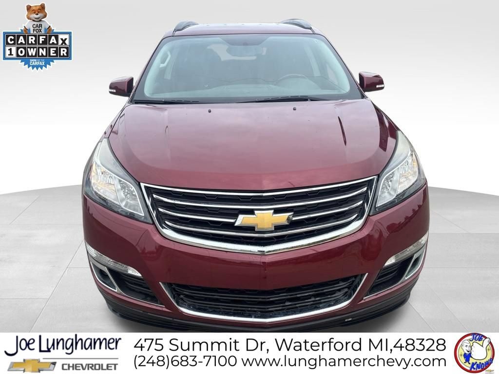 Used 2017 Chevrolet Traverse LT w/ Style and Technology Package FWD image 9