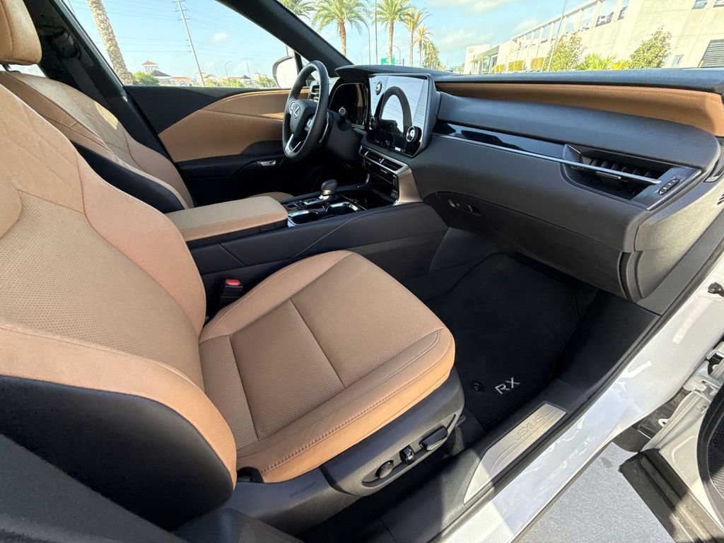Used 2025 Lexus RX 350 FWD w/ Technology Package image 15