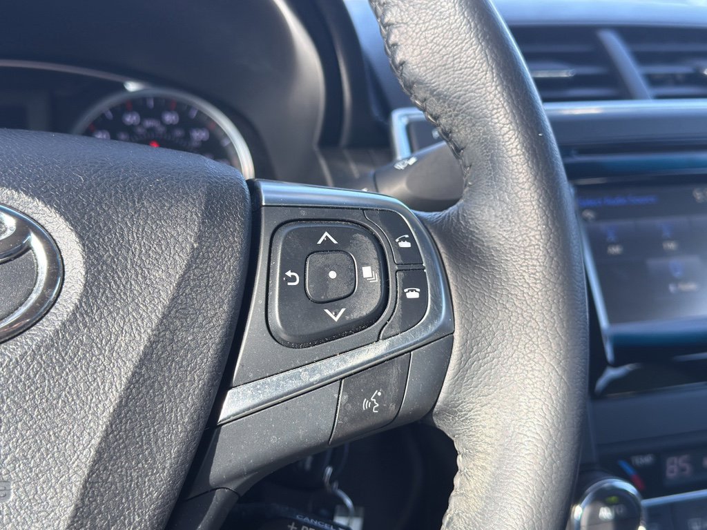 Used 2015 Toyota Camry XSE image 20