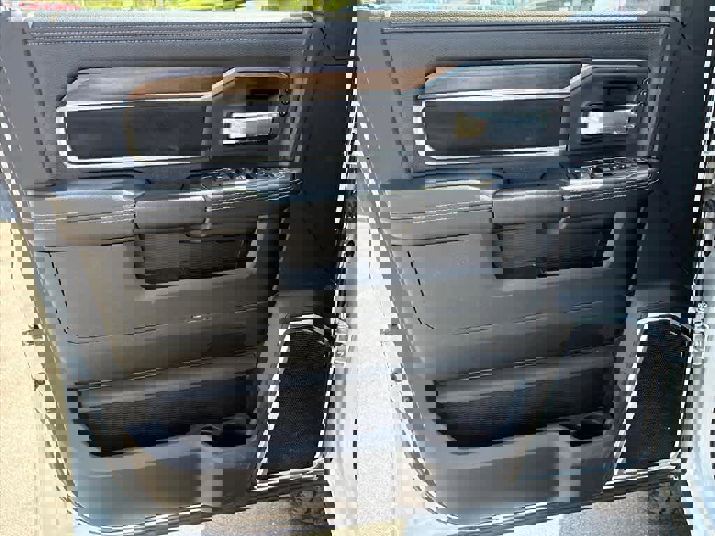 Used 2024 RAM 2500 Laramie image 21