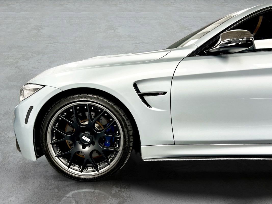 Used 2017 BMW M4 Coupe w/ Executive Package RWD image 11