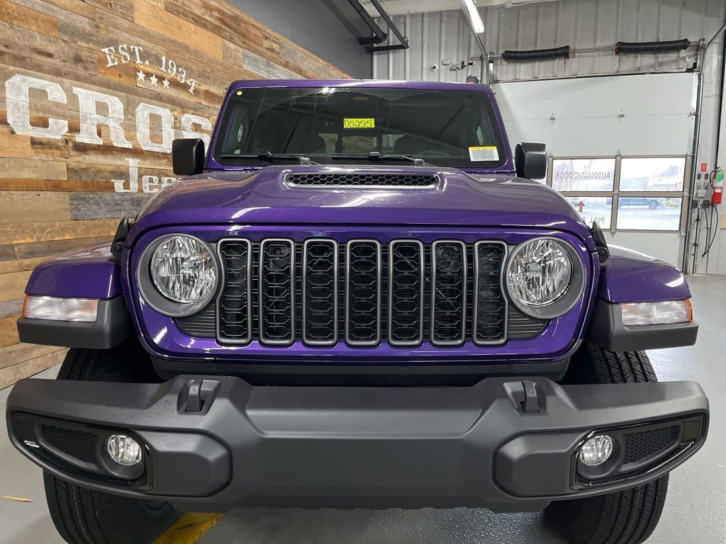 New 2026 Jeep Gladiator Sport image 7