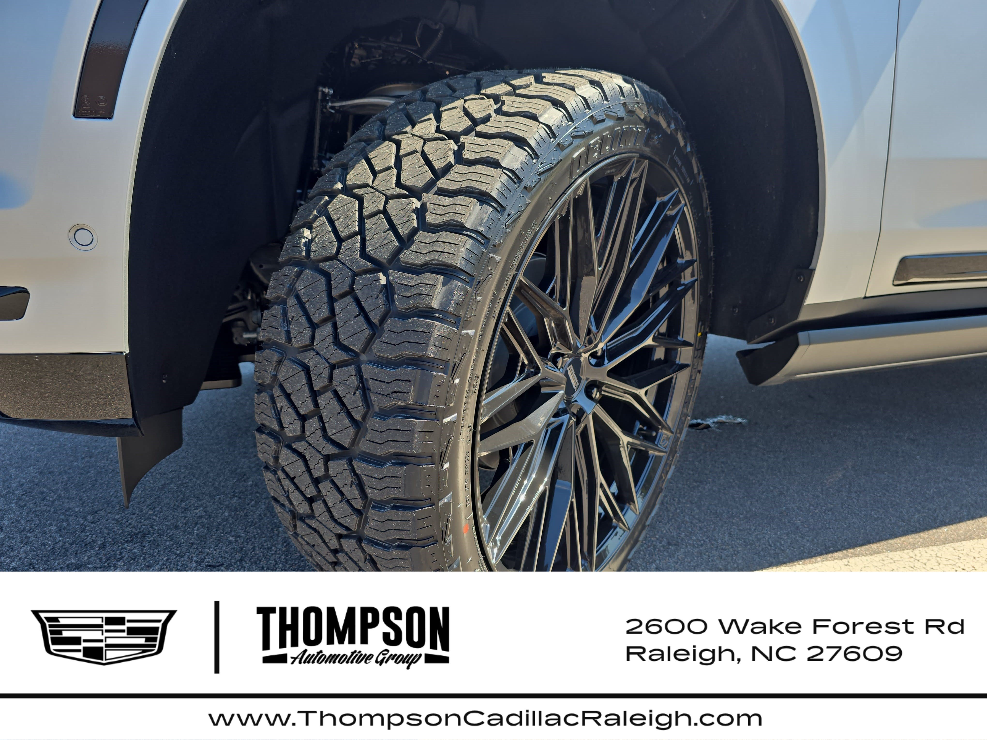 New 2026 Cadillac Escalade Platinum Sport AWD/4WD image 33