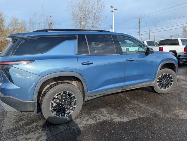 Used 2024 Chevrolet Traverse Z71 image 5