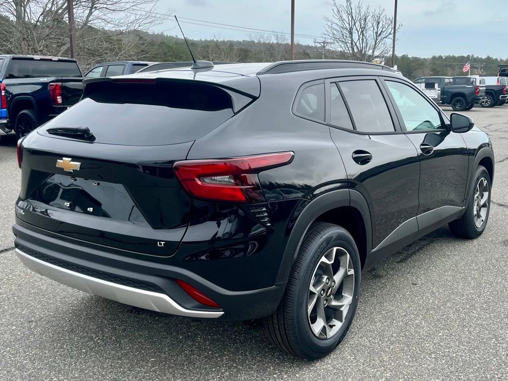 New 2026 Chevrolet Trax LT FWD image 6