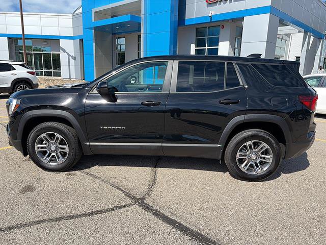 Certified 2026 GMC Terrain Elevation AWD/4WD image 3