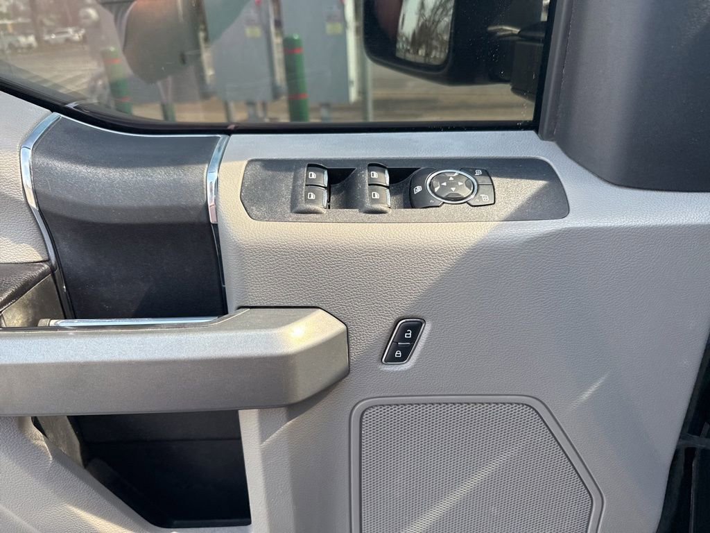 Used 2017 Ford F250 XLT AWD/4WD image 18