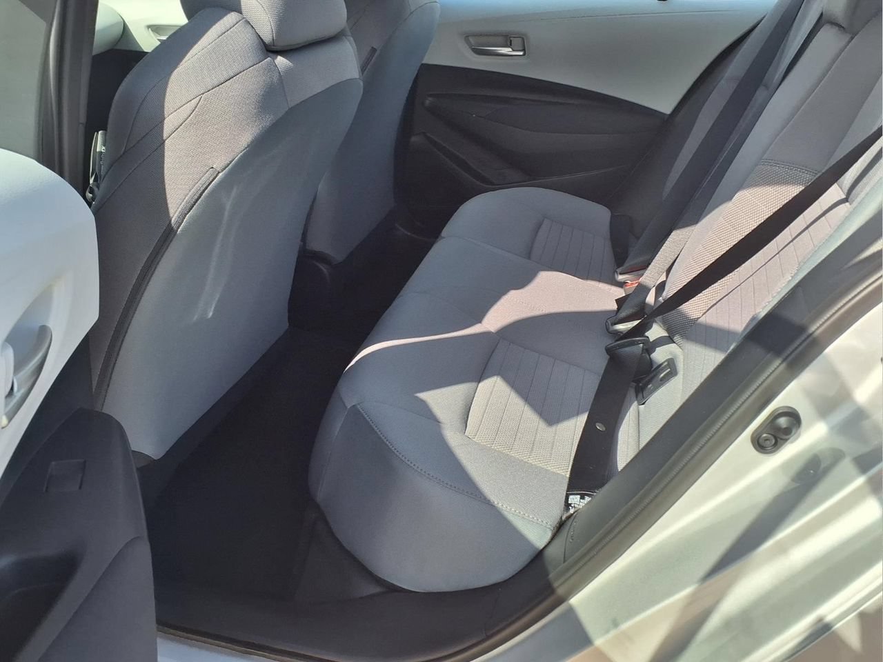 Used 2026 Toyota Corolla SE FWD image 10
